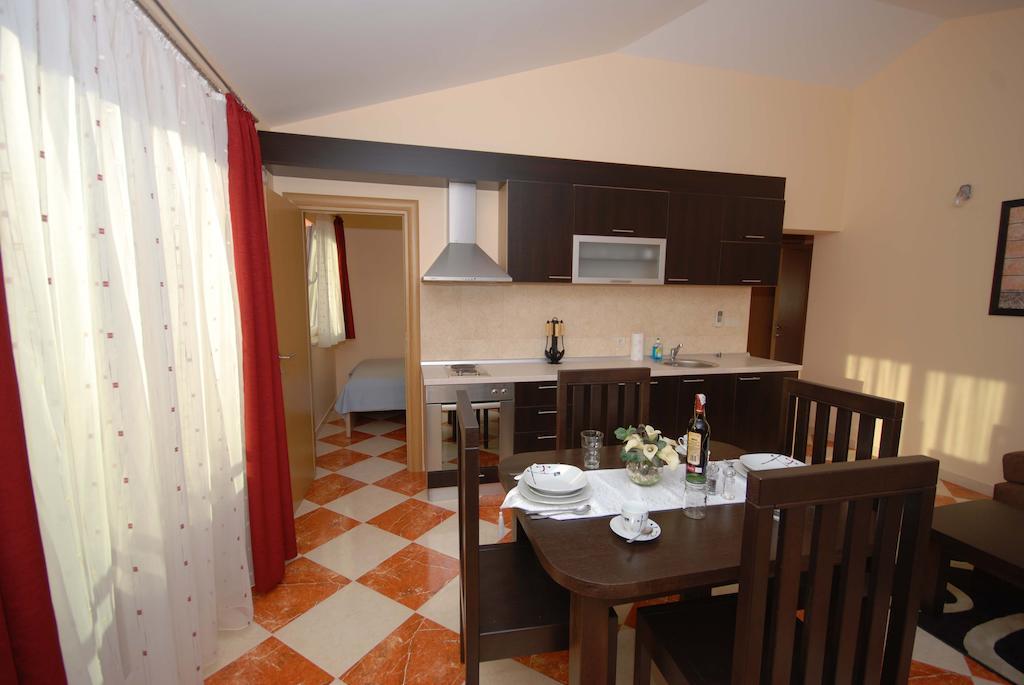 Apartments Stepic Trogir Kamer foto