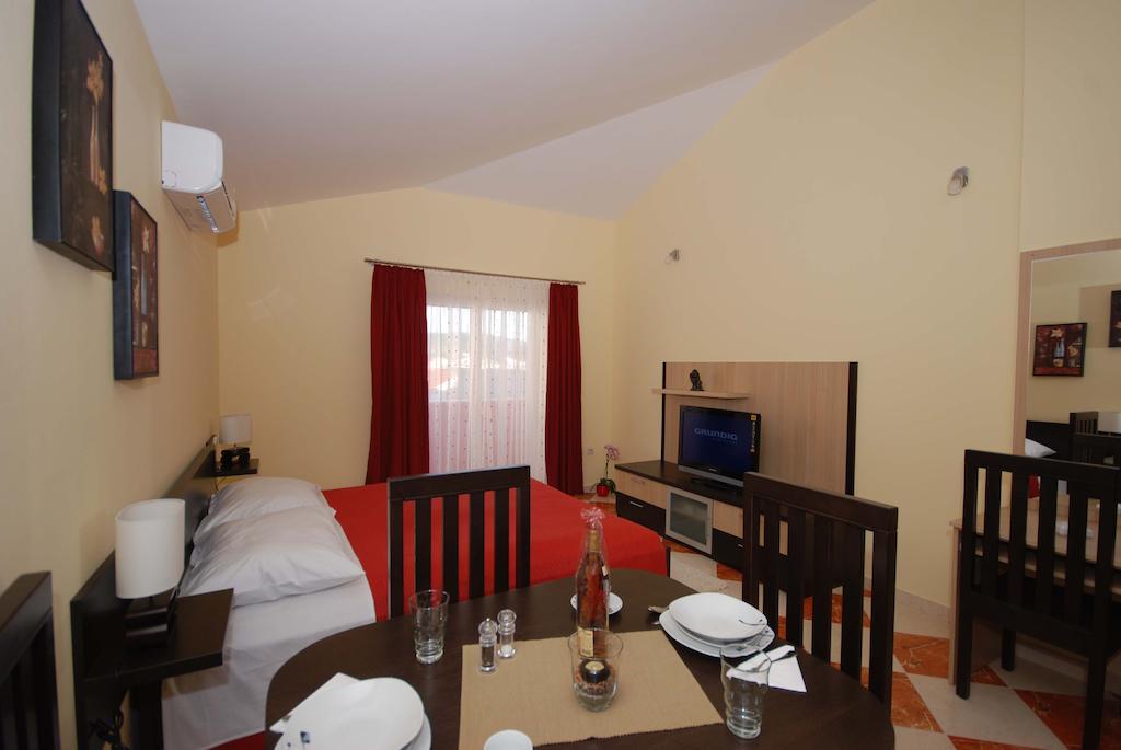 Apartments Stepic Trogir Buitenkant foto