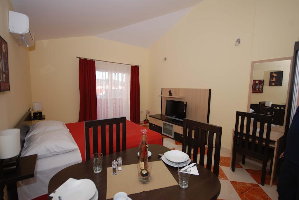 Apartments Stepic Trogir Kamer foto